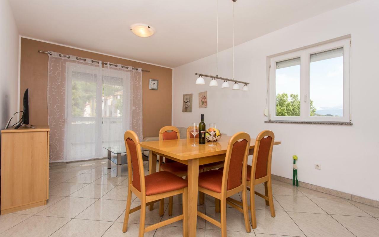 Apartments Kraljic I Baška Esterno foto