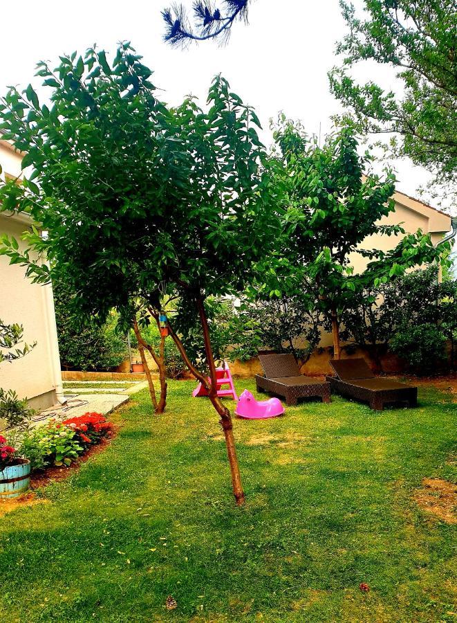 Apartments Kraljic I Baška Esterno foto